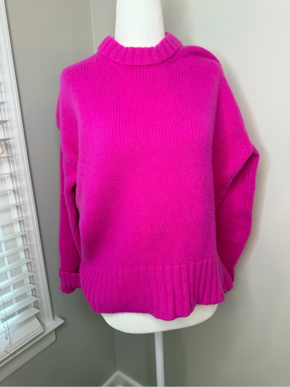 Italian G. Bright Fuchsia 100% Wool Sweater